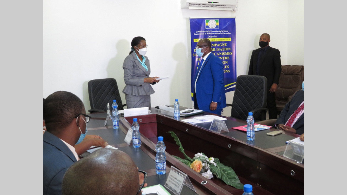 Lutte contre la corruption : Nkea fait la promotion de son "Guide pratique"
