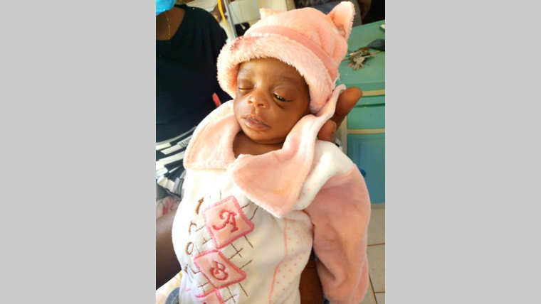 Mouila : le nouveau-né abandonné à Ndendé dans une famille d'accueil