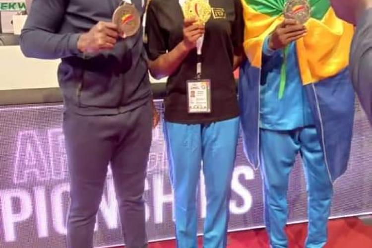 Les trois médaillés au terme de la compétition à Dakar au Sénégal 