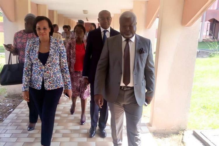 Fonction publique : La ministre Madeleine Berre s'imprègne des conditions d'apprentissage