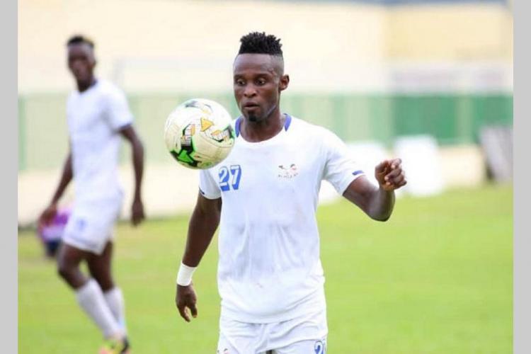 Football : Dertin Amores, une rampe de lancement à court d'énergie