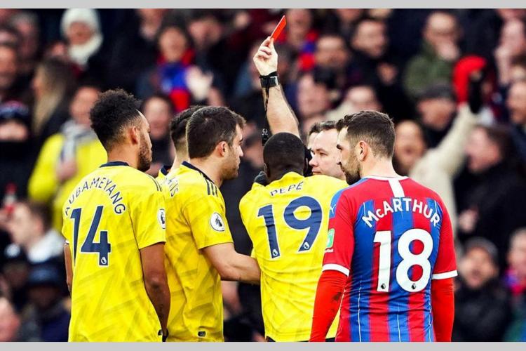 Premier league : PEA buteur, voit rouge