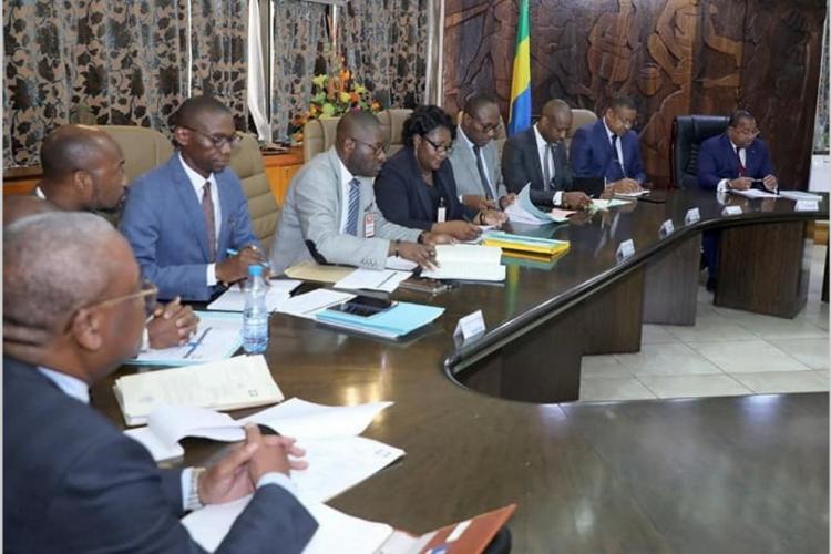 Gouvernement : Le Premier ministre sensibilise ses ministres financiers