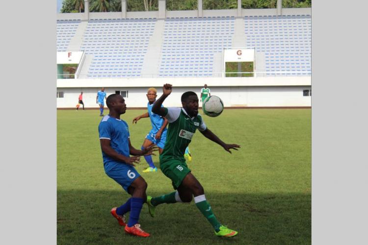 Football : Malcolm-Thierry Essoue rêve d'Europe