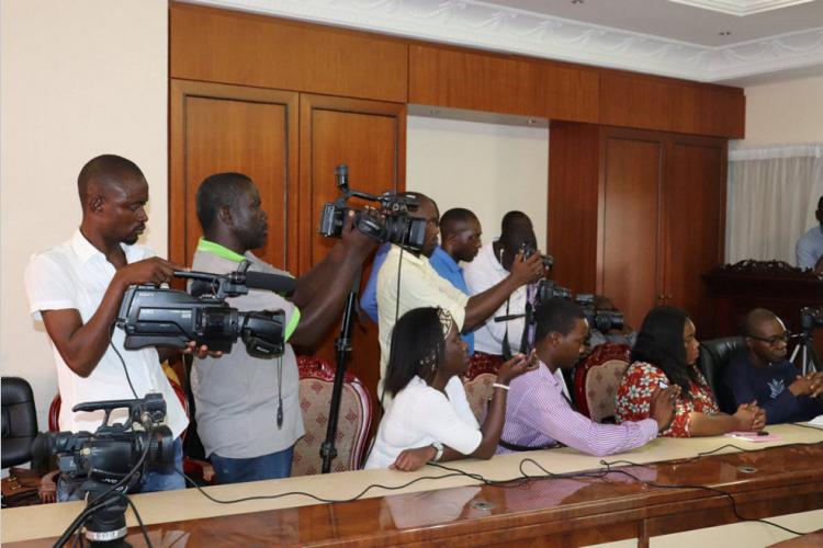 Covid-19 : Deux nouveaux cas positifs dont un journaliste