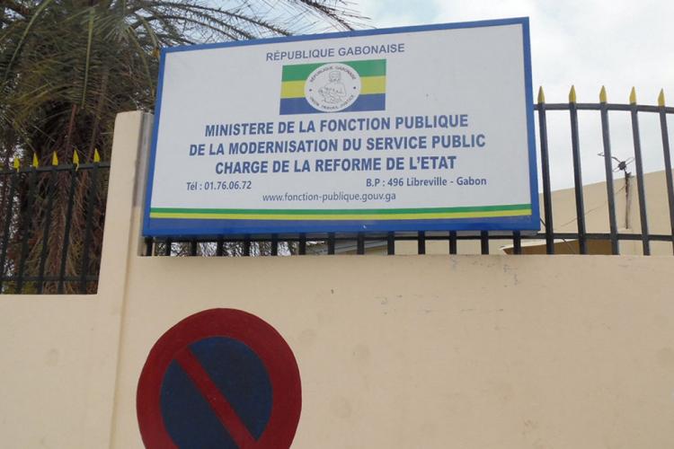 Fonction publique : encore des effectifs en moins