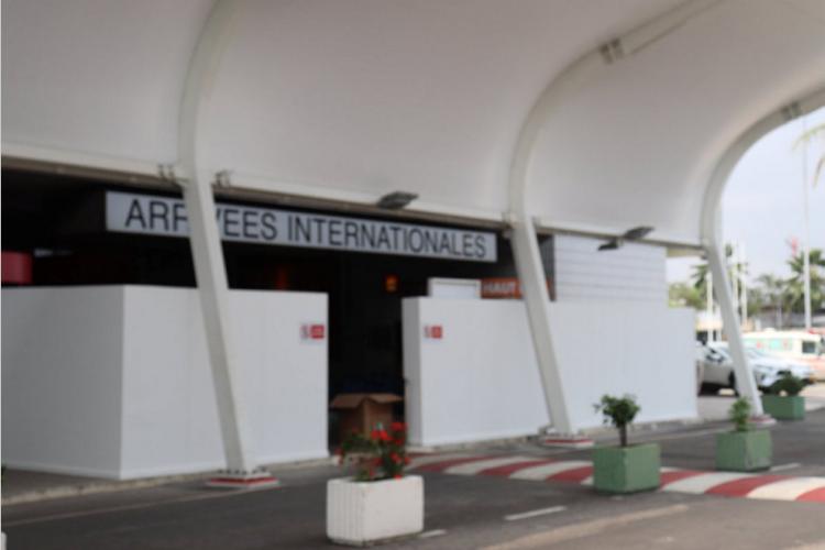 Transports, hôtellerie, écoles : allégement, pas relâchement