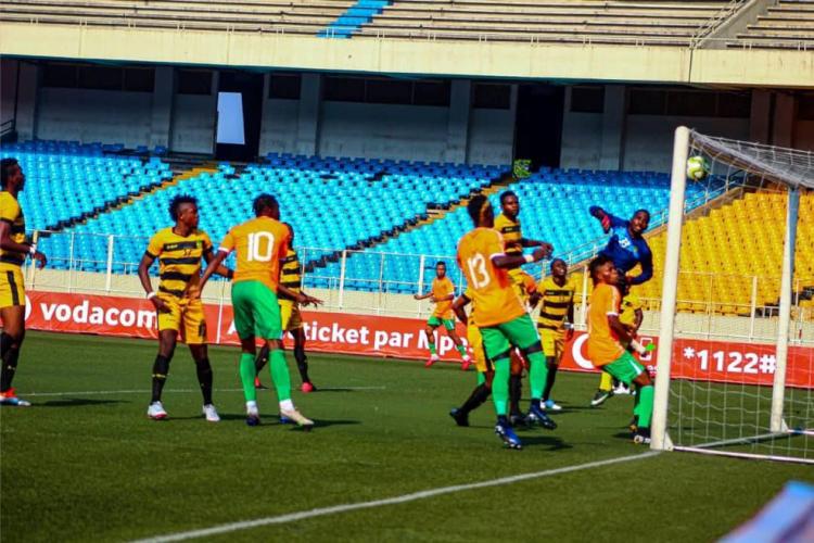 Football : début épouvantable pour Donald Nze en RDC
