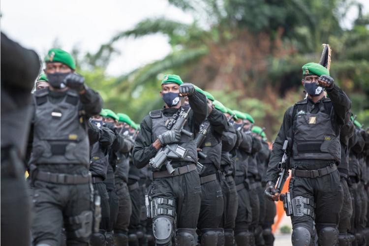 Lutte contre le Covid-19 : Ali Bongo Ondimba rend hommage aux Forces de défense et de sécurité