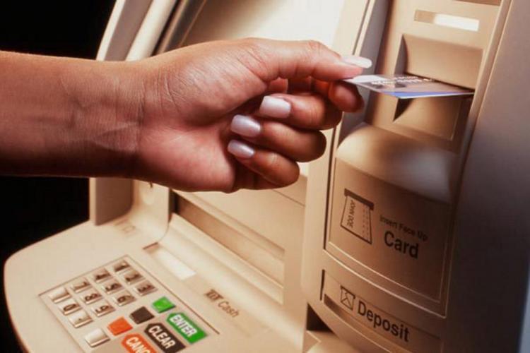 Mobicash via guichet électronique : les usagers dénoncent des dysfonctionnements