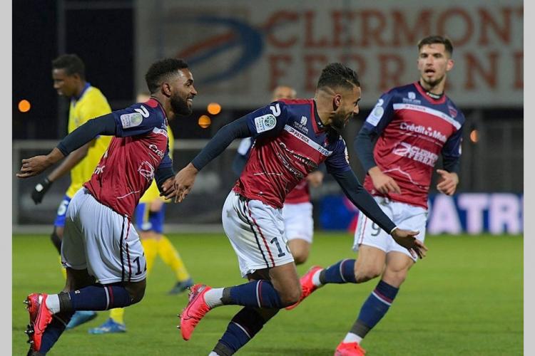 Football : Quand Alevinah marque, Clermont monte sur le podium