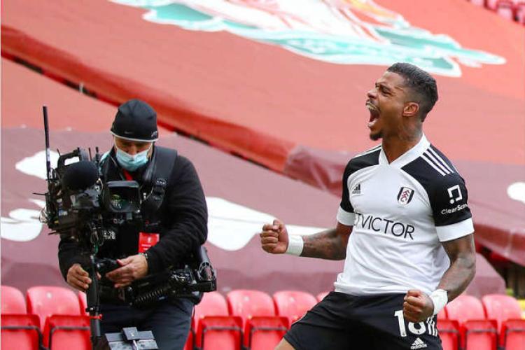 Football : Mario Lemina buteur contre les Reds de Liverpool